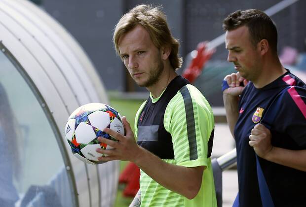 Aktuell Fußball, Champions League, Training FC Barcelona BARCELONA -05 mayo- ESPANA: Ivan Rakitic en el entrenamiento previo al partido de Liga de Campeones contra el Bayern Munich el 05 de mayo del 2015. 
