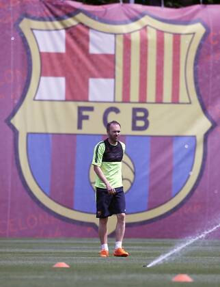 BARCELONA -05 mayo- ESPANA: Andres Iniesta en el entrenamiento previo al partido de Liga de Campeones contra el Bayern Munich el 05 de mayo del 2015. 