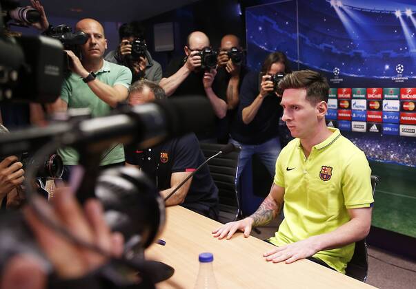 Aktuell Fußball, Champions League, Pressekonferenz FC Barcelona BARCELONA -05 mayo- ESPANA: Lionel Messi en la rueda de prensa tras el entrenamiento previo al partido de Liga de Campeones contra el Bayern Munich el 05 de mayo del 2015. 