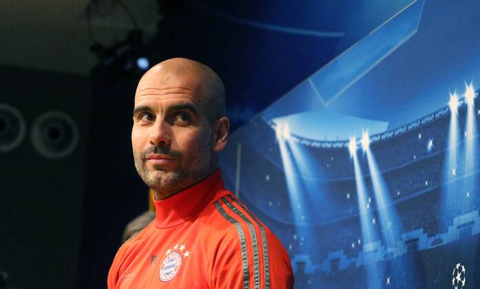 Aktuell Fußball, Champions League, Pressekonferenz FC Bayern München Pep Guardiola (Trainer FC Bayern), bei der PK FC Barcelona Barca vs FC Bayern München, Barca-FCB, Champions League 2014 2015, Halbfinale, half-final, Rueckspiel, Fussball, men, Maenner, soccer, Ergebnis, result Barcelona, 55.2015