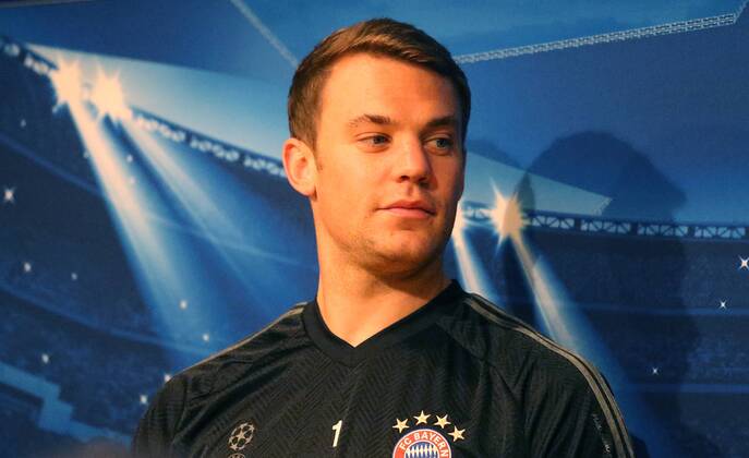 Aktuell Fußball, Champions League, Pressekonferenz FC Bayern München Manuel Neuer (Torwart FC Bayern), bei der PK vor dem Spiel FC Barcelona Barca vs FC Bayern München, Barca-FCB, Champions League 2014 2015, Halbfinale, half-final, Rueckspiel, Fussball, men, Maenner, soccer, Ergebnis, result Barcelona, 55.2015