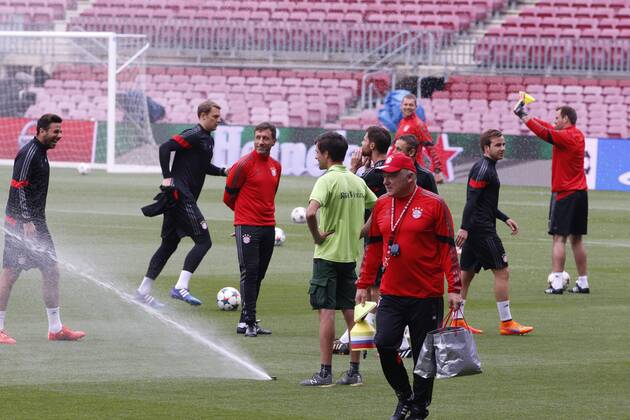 BARCELONA, SPAIN - MARCH 5: Bayern Munchen players of Bayern Munchen during the last training ahead of their UEFA Champions League Semi finals first leg match against FC Barcelona Barca at the Camp Nou stadium on March 5, 2015 in Barcelona, Spain. (Photo by Mikel Trigueros Urbanandsport Cordon Press) 