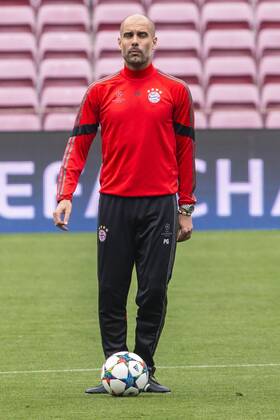 BARCELONA, SPAIN - MARCH 5: Josep Guardiola of Bayern Munchen during the last training ahead of their UEFA Champions League Semi finals first leg match against FC Barcelona Barca at the Camp Nou stadium on March 5, 2015 in Barcelona, Spain. (Photo by Mikel Trigueros Urbanandsport Cordon Press) 