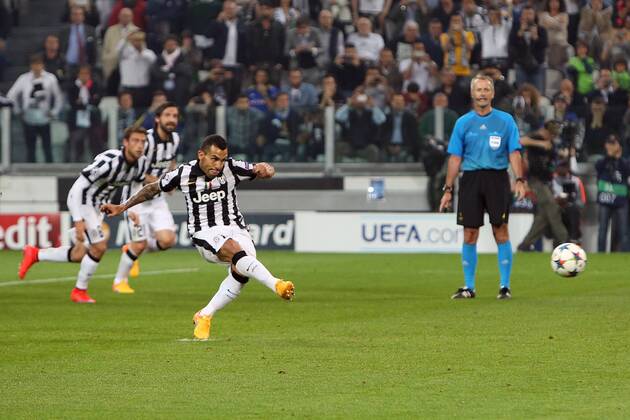 Juventus Carlos Tevez scores his sides second goal from the penalty spot - Juventus vs. Real Madrid - UEFA Champion s League - Semi Final First Leg - Juventus Stadium - Turin - 05 05 2015 Pic Philip Oldham Sportimage EDITORIAL USE ONLY. No use with unauthorised audio, video, data, fixture lists, club league logos or live services. Online in-match use limited to 120 images, no video emulation. No use in betting, games or single club league player publications.