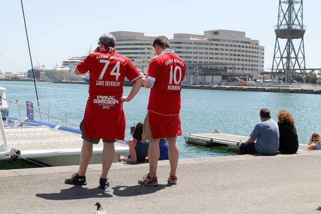 Bayernfans in der Innenstadt von Barcelona, Hafen , FC Barcelona Barca vs. FC Bayern Muenchen, Fussball, Champions League, 06.05.2015 , EP_CKT