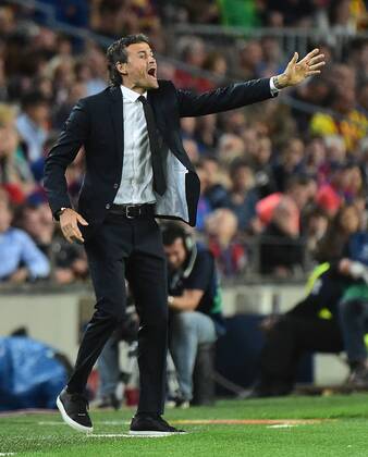 06.05.2015, xjhx, Fussball Champions League, FC Barcelona Barca - FC Bayern Muenchen, v.l. Luis Enrique (Trainer Head Coach FC Barcelona) gibt Anweisungen, gestikuliert, mit den Armen gestikulieren gives instructions, gesticulate.