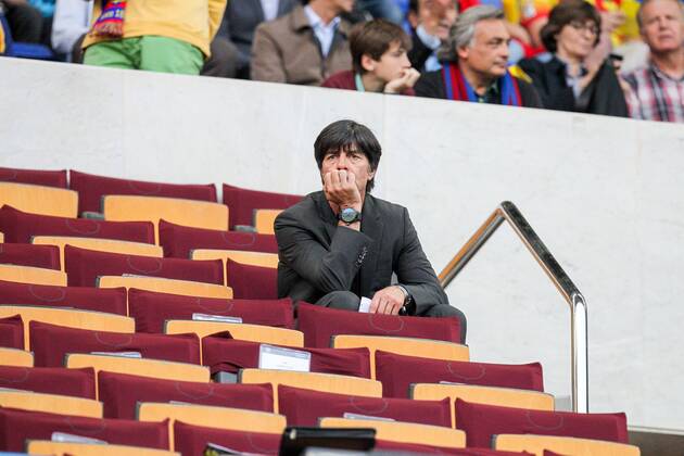 Chef-Trainer Joachim Loew (Deutschland) nachdenklich , FC Barcelona Barca vs. FC Bayern Muenchen, Fussball, Champions League, 06.05.2015 , EP_CKT