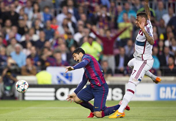 Barcelona, 06.05.2015, Camp Nou Luis Suarez (Barca), Jerome Boateng (FCB) FC Barcelona Barca - FC Bayern München mm
