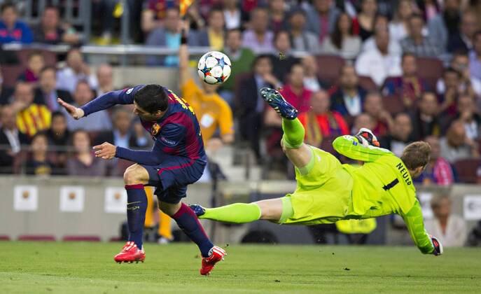 Barcelona, 06.05.2015, Camp Nou Luis Suarez (Barca), Torwart Manuel Neuer (FCB) FC Barcelona Barca - FC Bayern München mm