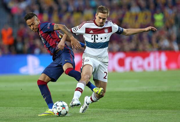 Mittwoch 06.05.2015, CL, UEFA Champions League, Saison 2014 2015, Halbfinale Hinspiel in Barcelona, FC Barcelona Barca - FC Bayern Muenchen, v.l. Neymar (FC Barcelona) gegen Philipp Lahm (Bayern Muenchen) DeFodi035