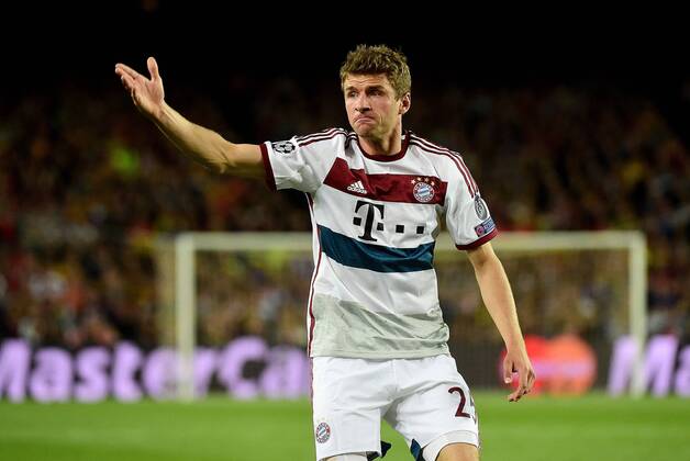 06.05.2015, xjhx, Fussball Champions League, FC Barcelona Barca - FC Bayern Muenchen, v.l. Thomas Mueller (FC Bayern Muenchen) enttaeuscht, enttaeuscht schauend, dissapointed gibt Anweisungen, gestikuliert, mit den Armen gestikulieren gives instructions, gesticulate.