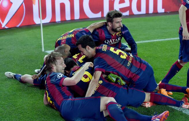 FUSSBALL CHAMPIONS LEAGUE SAISON 2014 2015 HALBFINALE HINSPIEL FC Barcelona Barca - FC Bayern Muenchen 06.05.2015 Torjubel FC Barcelona (Ivan Rakitic, Luis Suarez, Neymar, Javier Mascherano, Gerard Pique und Sergio Busquets (Barca) 