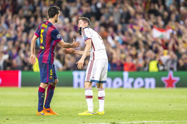 BARCELONA, SPAIN - March 6: Busquets and Robert Lewandowski during the match of UEFA Champions League Semi final first leg between FC Barcelona Barca and Bayern Munchen at the Camp Nou stadium on March 6, 2015 in Barcelona, Spain. (Photo by Mikel Trigueros Urbanandsport Cordon Press) 