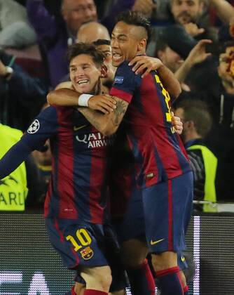 NEYMAR, Barca 11 Torschuss, schiesst das Tor zum 3-0 Jubel mit Lionel MESSI, Barca 10 FC Barcelona Barca - FC BAYERN MUENCHEN , Fussball UEFA Champions League, Halbfinale Hinspiel, Muenchen, 06.05.2015 CL Saison 2014 2015, FCB, Muenchen