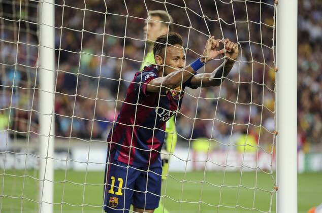 NEYMAR, Barca 11 Emotionen, enttaeuscht, im Tornetz Portrait, Porträt Aktion, Einzelbild Enttaeuschung, Frust, frustriert, Trauer ,traurig, verzweifelt, Verzweiflung FC Barcelona Barca - FC BAYERN MUENCHEN 3-0 , Fussball UEFA Champions League, Halbfinale Hinspiel, Muenchen, 06.05.2015 CL Saison 2014 2015, FCB, Muenchen