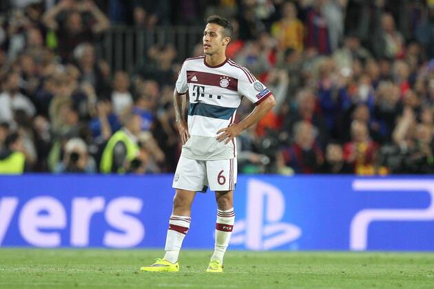 enttaeuschung bei Thiago Alcantara 6 (FC Bayern Muenchen) , FC Barcelona Barca vs. FC Bayern Muenchen, Fussball, Champions League, 06.05.2015 , EP_CKT