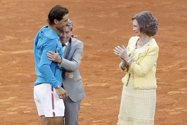 Spanish tennis Rafael Nadal with the tennis legend Manolo Santana and Queen Sofia of Spain after Madrid Open Tennis 2015 Final match.May, 10, 2015.  (20150510213)