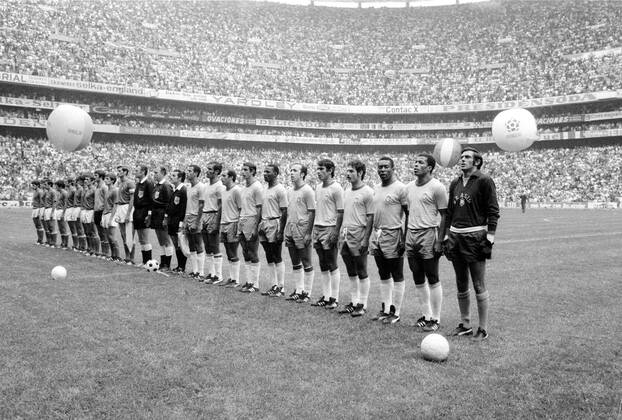 Fussball Weltmeisterschaft 1970: Finale: Brasilien-Italien(4:1) 21.06.1970. Aufstellung der Teams zu den Nationalhymnen vor dem Spiel. HM