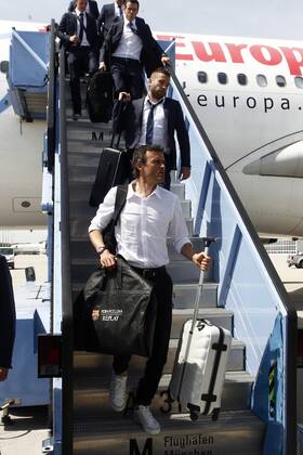 Arrival of FC Barcelona at Munich. In this picture, Luis Enrique and Jordi Alba. xFRANCESCxADELANTADOx 