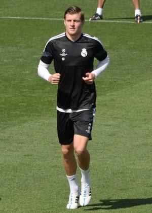 Aktuell Fußball, Champions League, Training FC Real Madrid ESPANA, MADRID 12 APR: Toni Kroos training in Ciudad Deportiva Real Madrid (Valdebebas), for the next match Champions League 2014 15 Real Madrid VS Juventus in Stadium Santiago Bernabeu (Madrid). 12th of April 2015 (Madrid). (Isa Saiz Cordon Press). 
