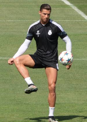 Aktuell Fußball, Champions League, Training FC Real Madrid ESPANA, MADRID 12 APR: Cristiano Ronaldo training in Ciudad Deportiva Real Madrid (Valdebebas), for the next match Champions League 2014 15 Real Madrid VS Juventus in Stadium Santiago Bernabeu (Madrid). 12th of April 2015 (Madrid). (Isa Saiz Cordon Press). 