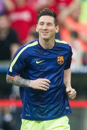 GER, UEFA CL Halbfinale, FC Bayern Muenchen vs. FC Barcelona Barca 12.05.2015, Allianz Arena, Muenchen, GER, UEFA CL Halbfinale, FC Bayern Muenchen vs. FC Barcelona, im Bild Lionel Messi (Barcelona 10) lächelt auf dem platz nphxStraubmeier