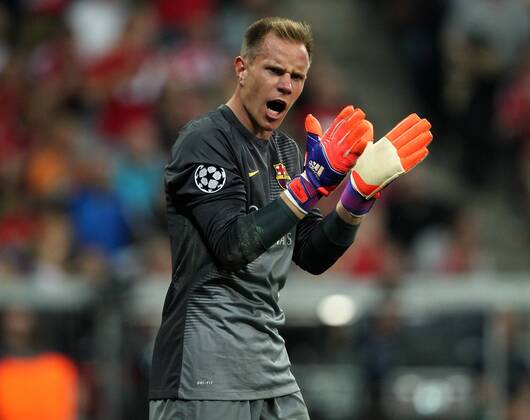 Torwart Marc Andre Ter Stegen klatschend Aktion Oberkoerper Oberkörper Fußball Fussball UEFA Championsleague Herren Halbfinale Rückspiel Saison 2014 2015 12.05.2015 FC Bayern München vs. FC Barcelona Barca FCB