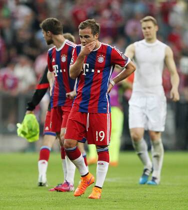 Mario Götze enttäuscht nach Spielende Enttäuschung Fußball Fussball UEFA Championsleague Herren Halbfinale Rückspiel Saison 2014 2015 12.05.2015 FC Bayern München vs. FC Barcelona Barca FCB
