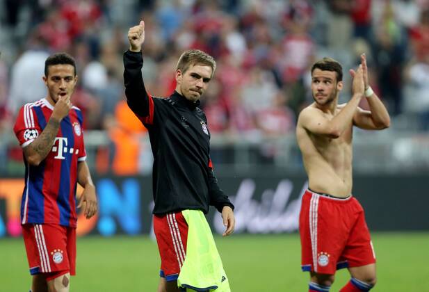 Bayern Fußball Champions League Halbfinale FC Bayern München vs. FC Barcelona Barca enttäuschte Bayern, vorn Mitte Philipp Lahm (Bayern)