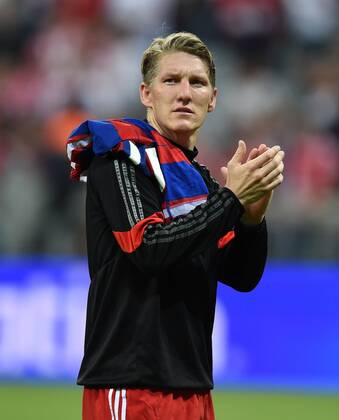 FUSSBALL CHAMPIONS LEAGUE SAISON 2014 2015 HALBFINALE RUECKSPIEL FC Bayern Muenchen - FC Barcelona Barca 12.05.2015 Bastian Schweinsteiger (FC Bayern Muenchen) nach dem Abpfiff enttaeuscht 