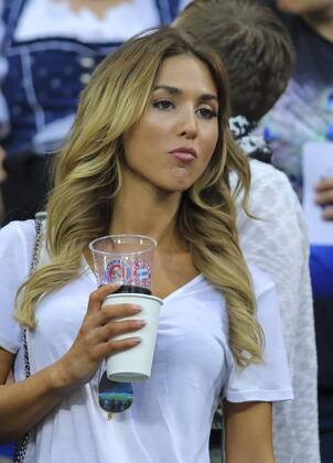 Ann-Kathrin BROEMMEL, Freundin von Mario Goetze FC BAYERN MUENCHEN - FC Barcelona Barca 3-2 , Fussball UEFA Champions League, Halbfinale Rueckspiel, Muenchen, 12.05.2015 CL Saison 2014 2015, FCB, Muenchen