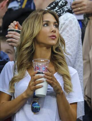 Ann-Kathrin BROEMMEL, Freundin von Mario Goetze FC BAYERN MUENCHEN - FC Barcelona Barca 3-2 , Fussball UEFA Champions League, Halbfinale Rueckspiel, Muenchen, 12.05.2015 CL Saison 2014 2015, FCB, Muenchen