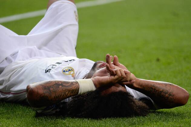 Marcelo (Real) am Boden, Real Madrid, der Titelverteidiger, ist ausgeschieden, enttäuscht schauend, Enttäuschung, Frustration, disappointed, pessimistisch, Fussball, UEFA Champions League, Real Madrid - Juventus Turin, xjgx
