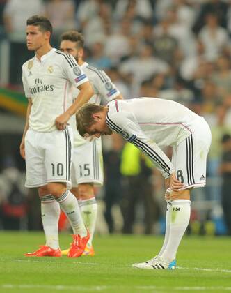 Toni KROOS, Real Madrid 8 Emotionen, enttaeuscht, Enttaeuschung, Frust, frustriert, Trauer ,traurig, verzweifelt, Verzweiflung REAL MADRID - JUVENTUS TURIN Fussball UEFA Champions League, Halbfinale Rueckspiel, Madrid, 13.05.2015 CL Saison 2014 2015,