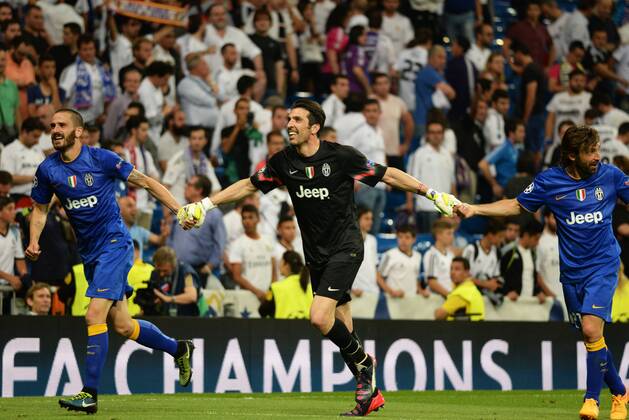 ESPANA - MADRID 13 MAY: Gianluigi Buffon, Andrea Pirlo celebran su pase a la final en el partido de Semifinal Champions League 2014 15 Real Madrid VS Juventus en el estadio Santiago Bernabeu (Madrid). 13 de Mayo de 2015 (Madrid). (Isa Saiz Cordon Press). 