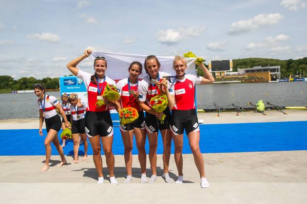 Aktuell Rudern, EM in Posen, Siegerehrung EUROPEAN ROWING CHAMPIONSHIPS POZNAN 2015 Agnieszka Kobus, Joanna Leszczynska, Maria Springwald, Monika Ciaciuch (POL) W4x ,  20150531_awj_1381
