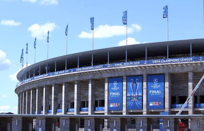 Berliner Olympiastadion Austragungsort des Championsleaguefinale Frontansicht Olympischer Platz Fußball Fussball UEFA Champiosleague Saison 2014 2015 04.06.2015