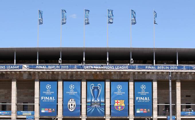 Berliner Olympiastadion Austragungsort des Championsleaguefinale Frontansicht Olympischer Platz Fußball Fussball UEFA Champiosleague Saison 2014 2015 04.06.2015