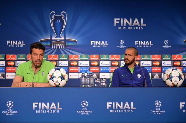 05.06.2015, xfux, Fussball Champions League, Juventus Turin - FC Barcelona Barca Mediaday, v.l. Gianluigi Buffon (Juventus Turin), Leonardo Bonucci (Juventus Turin) PK Pressekonferenz Presse Press press conferencene news conference