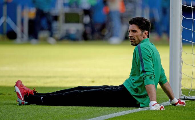 05.06.2015, xjhx, Fussball Champions League, Juventus Turin - FC Barcelona Barca Mediaday, v.l. Gianluigi Buffon (Juventus Turin)