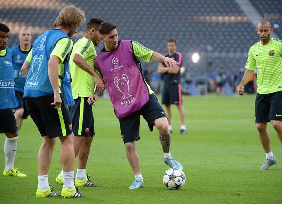 05.06.2015, xjhx, Fussball Champions League, Juventus Turin - FC Barcelona Barca Mediaday, v.l. Ivan Rakitic (FC Barcelona), Lionel Messi (FC Barcelona)