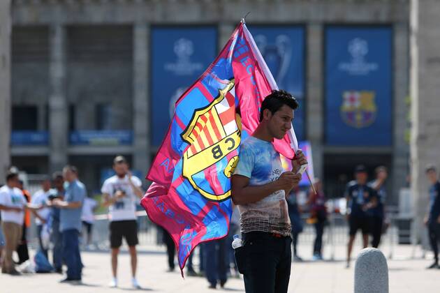 A Barcelona fan with his flag - Juventus Turin vs. FC Barcelona - Champion s League Final - Olympic Stadium - Berlin - Germany - 06 06 2015 Pic Philip Oldham Sportimage EDITORIAL USE ONLY. No use with unauthorised audio, video, data, fixture lists, club league logos or live services. Online in-match use limited to 120 images, no video emulation. No use in betting, games or single club league player publications.