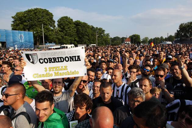 SOCCER - CL, Barcelona vs Juventus BERLIN,GERMANY,06.JUN.15 - SOCCER - UEFA Champions League Final, FC Barcelona Barca vs Juventus Turin. Image shows fans. GEPAxpictures xMathiasxMandl
