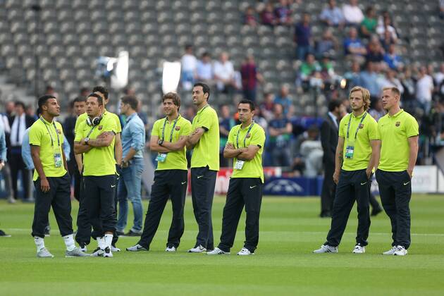 The Barcelona team look towards their fans during a pre-match walk on the pitch - Juventus Turin vs. FC Barcelona - Champion s League Final - Olympic Stadium - Berlin - Germany - 06 06 2015 Pic Philip Oldham Sportimage EDITORIAL USE ONLY. No use with unauthorised audio, video, data, fixture lists, club league logos or live services. Online in-match use limited to 120 images, no video emulation. No use in betting, games or single club league player publications.