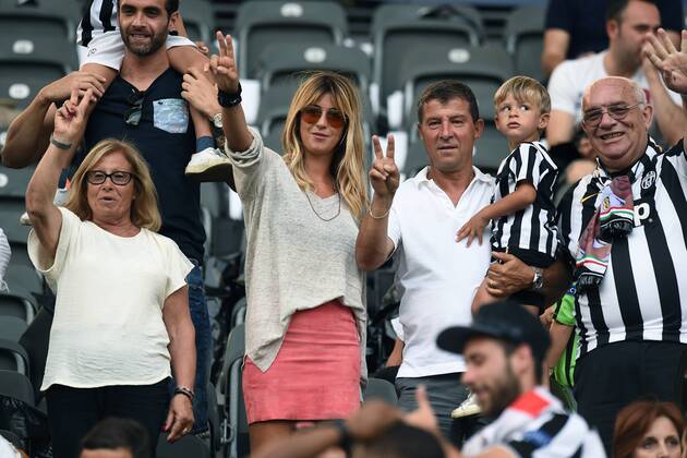 Berlin, Champions League Finale - Juventus Turin vs. FC Barcelona (Barca): Familie Marchisio 