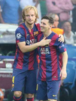 Ivan RAKITIC, Barca 4 Torjubel, Jubel nach dem Tor zum 1-0 mit Lionel MESSI, Barca 10 FC Barcelona Barca - JUVENTUS TURIN ( - ) Fussball UEFA Champions League, Finale, im Olympiastadion Berlin, Deutschland am 06.06.2016 CL Saison 2014 2015