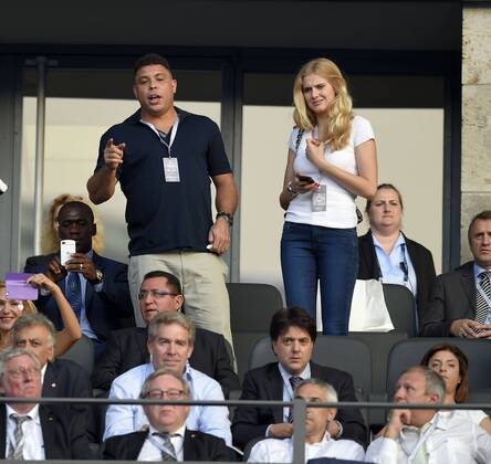 06.06.2015, Fussball Champions League Finale 2014 2015 im Olympiastadion Berlin, Juventus Turin - FC Barcelona Barca Ex-Fussball-Star Ronaldo (Brasilien) auf der Tribüne. 