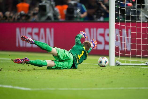 Samstag 06.06.2015, Fussball, Saison 2014 2015, UEFA Champions League Finale 2015 in Berlin, Juventus Turin - FC Barcelona Barca tor zum 1:1 durch Alvaro MORATA (Turin), Torwart Marc-Andre Ter Stegen (Barcelona) machtlos DeFodi001