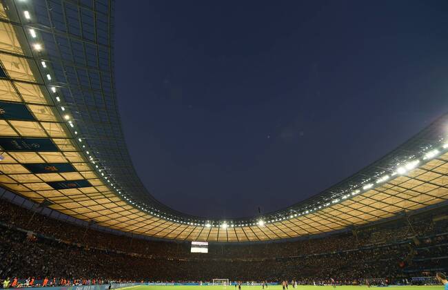 FUSSBALL CHAMPIONS LEAGUE FINALE SAISON 2014 2015 Juventus Turin - FC Barcelona Barca 06.06.2015 Berliner Olympiastadion bei Nacht 