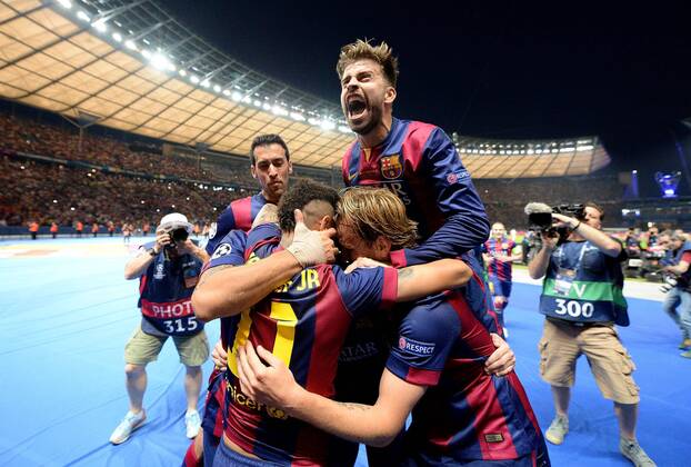 06.06.2015, xjhx, Fussball Champions League, Juventus Turin - FC Barcelona Barca v.l. Luis Suarez (FC Barcelona), Neymar (FC Barcelona), Gerard Pique (FC Barcelona). Ivan Rakitic (FC Barcelona) Torjubel, Goal celebration, celebrate the goal zum 1:2